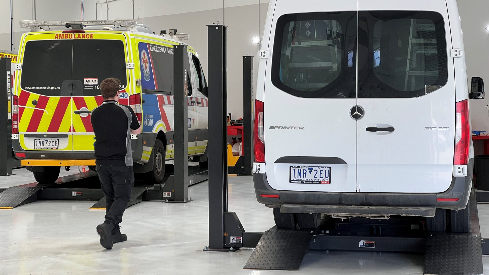 Mercedes Service A For Sprinter And Vito Vans - Eurostar Diesels